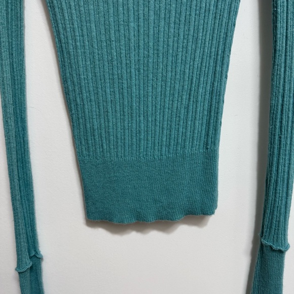 Vintage Hollister Y2K Ribbed Knit Deep V-Neck Sweater Large - Picture 8 of 10